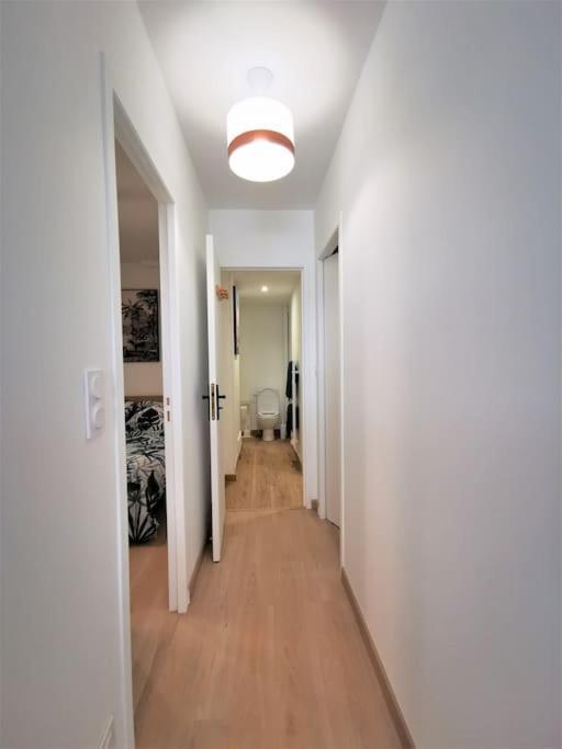 Le T3 Confort - Au Coeur De Montceau Extérieur photo