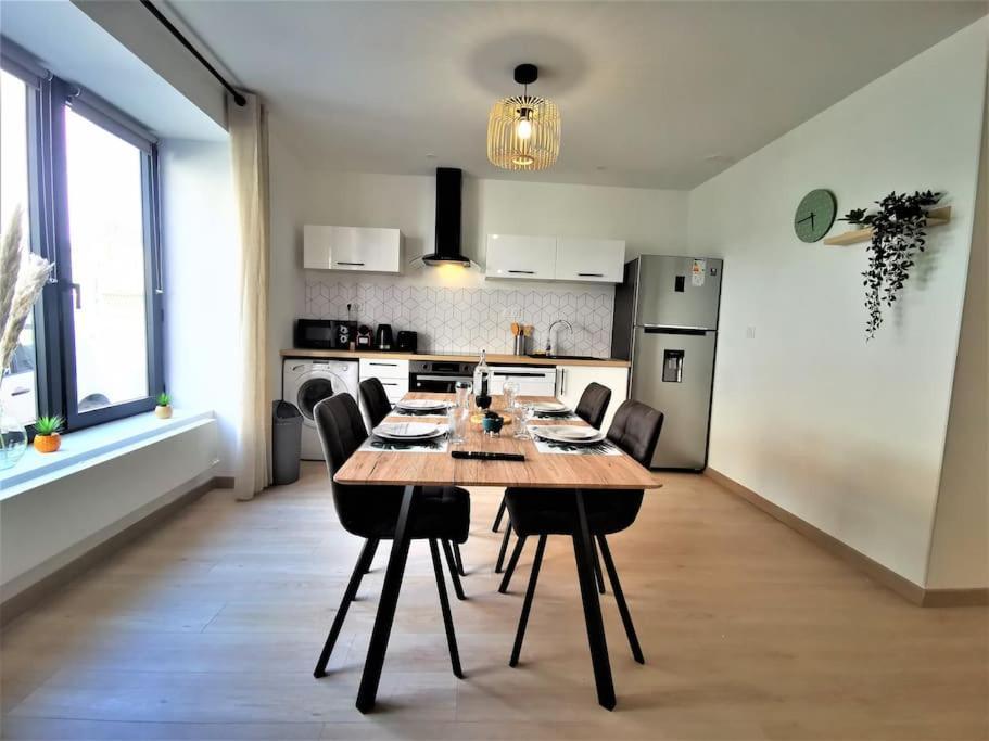 Le T3 Confort - Au Coeur De Montceau Extérieur photo