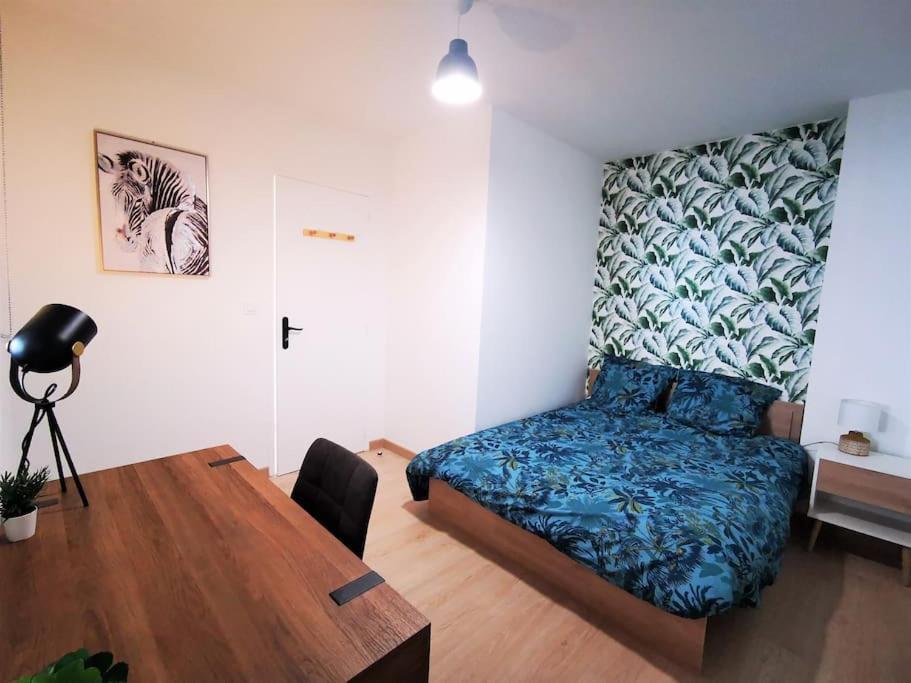 Le T3 Confort - Au Coeur De Montceau Extérieur photo